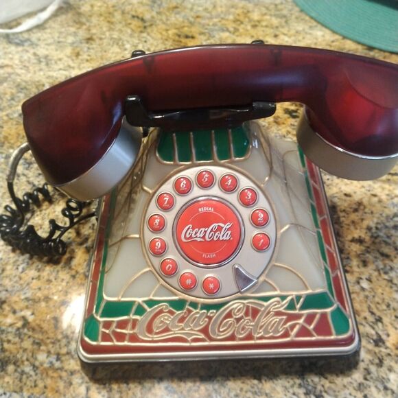 Coca Cola 2001 Tiffany Style Stained Glass Look Light Up Holiday Telephone/Phone - Picture 16 of 16